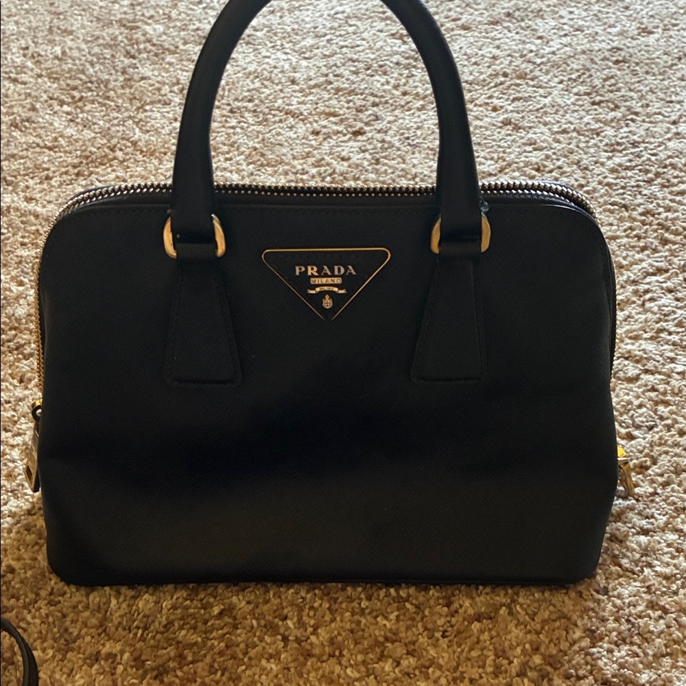 Prada Black Leather Saffiano Lux bag
